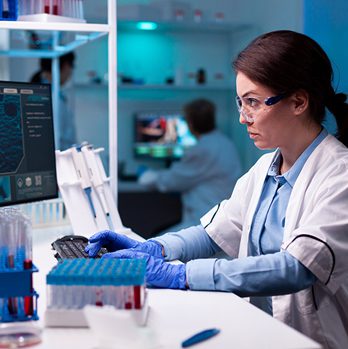 Doctor working in health care organization